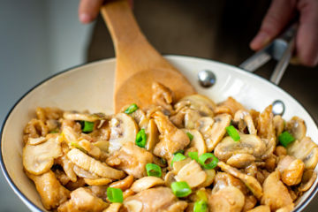 Chicken and mushroom stir fry