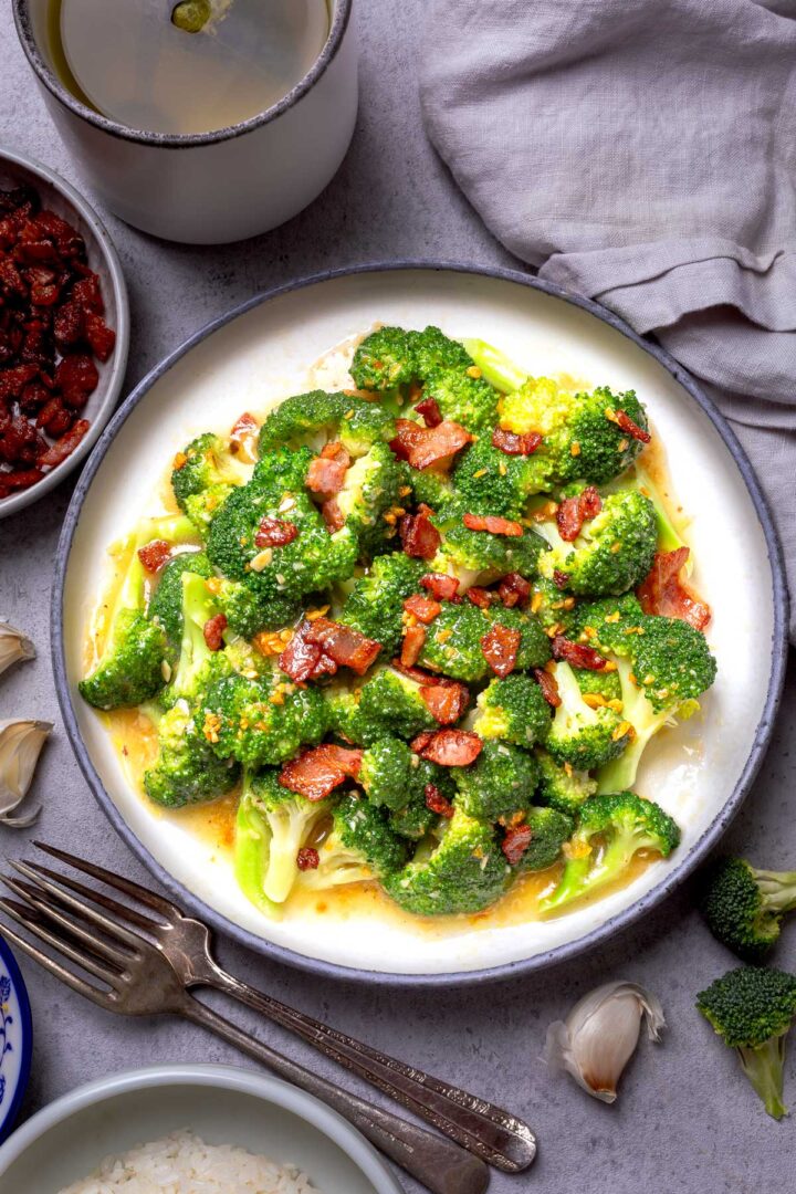 Asian Broccoli With Garlic Sauce Bacon Cooking With Lei   Asian Broccoli 1 720x1080 