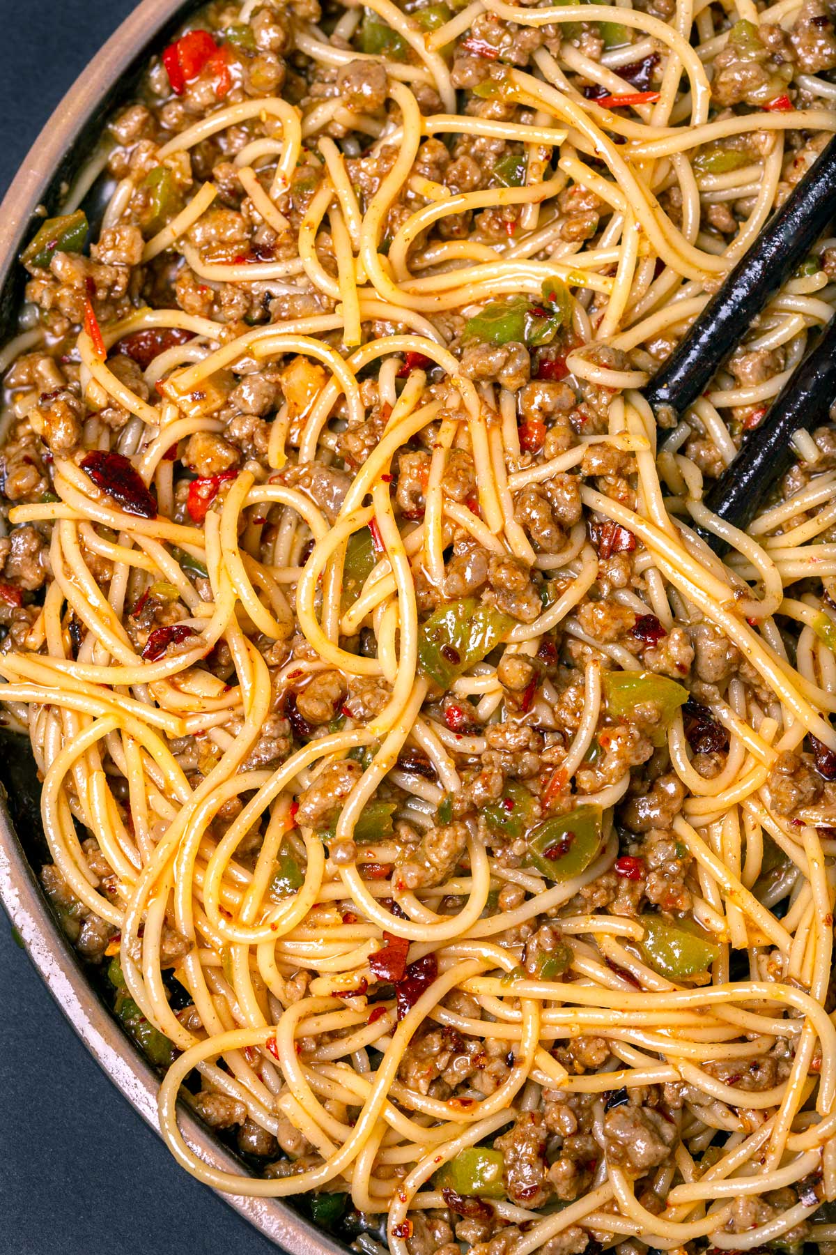 Chinese Pasta with beef and bell pepper
