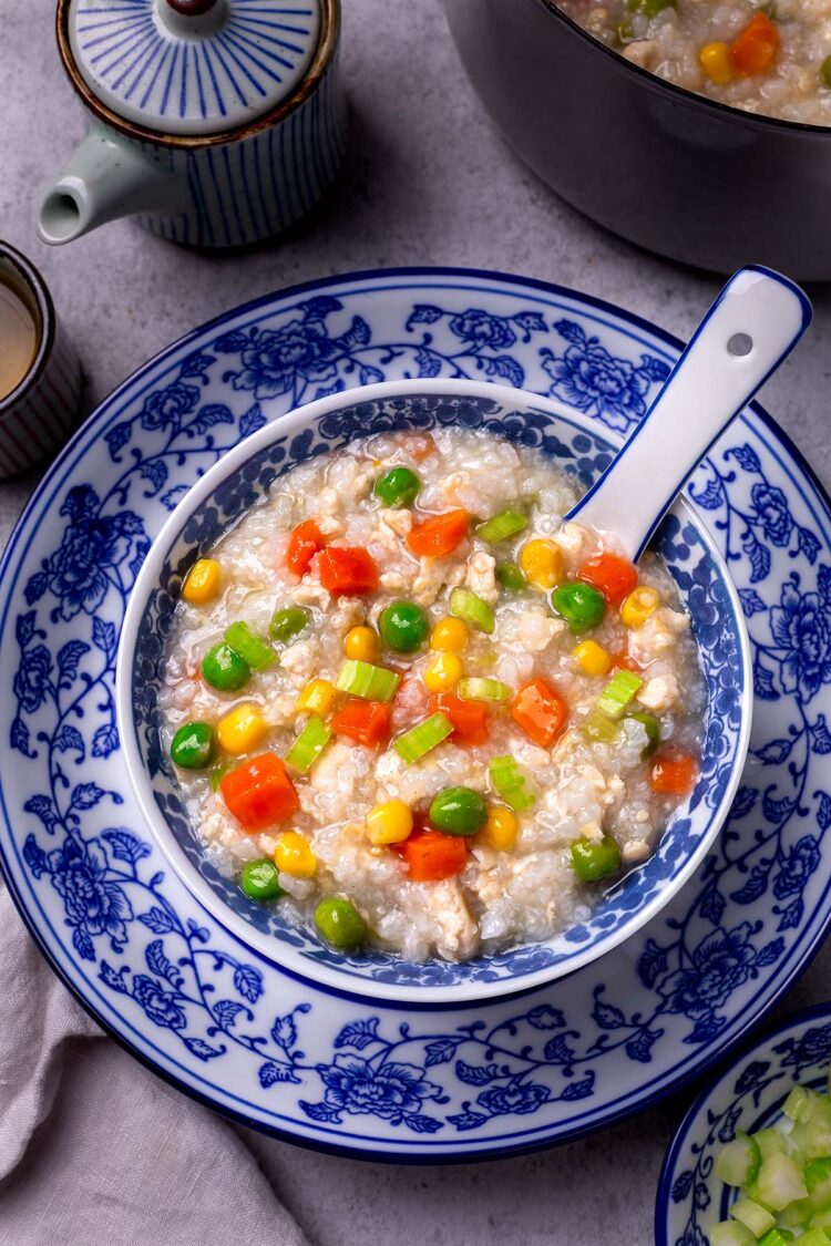 asian dinner, Asian Food, Asian Recipes, chicken, chicken congee, comfort food, Congee, dinner Ideas, Easy Recipes, homemade meal, one pot recipe, rice, soup, vegetable