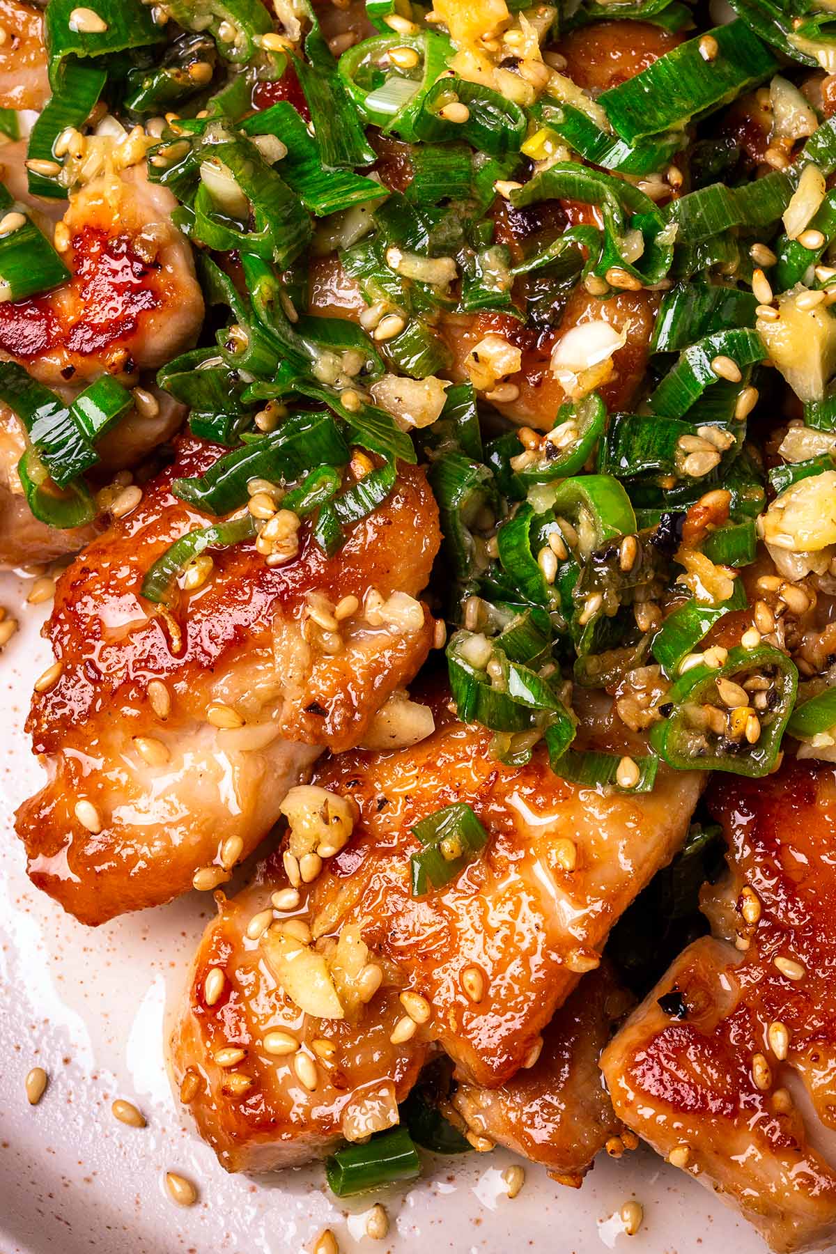 chicken chinese dishes recipe, easy chinese chicken dish, pan fried chicken thighs, pan seared chicken thighs, pan cook chicken thighs, ginger scallion