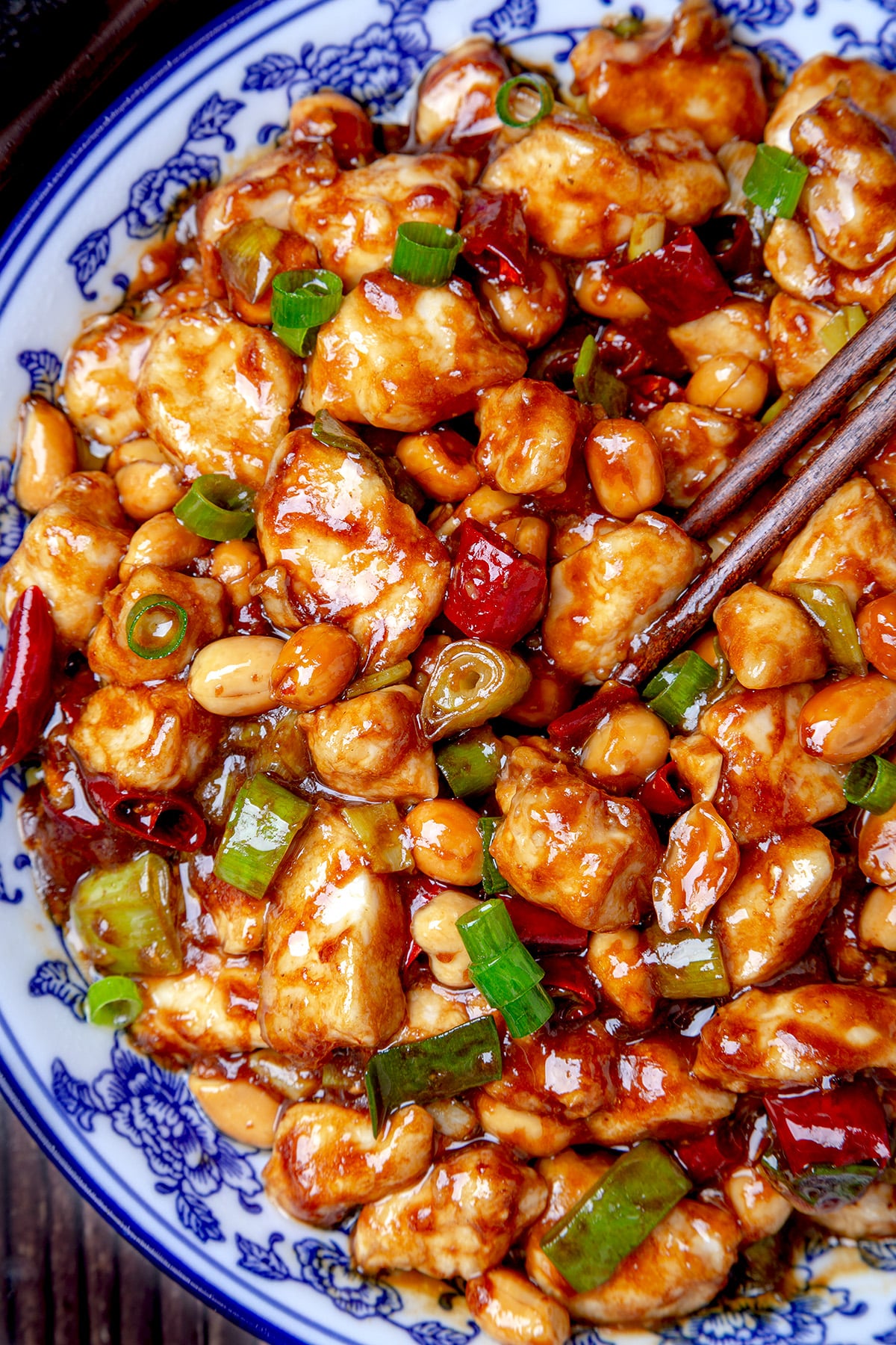Gong Bao Chicken, kung bao chicken, gongbao chicken, kam pao chicken, kom po chicken, kung bao, Kung bao sauce, kung pao chicken, chinese kung pao, chicken, kung po, kung po dishes, chicken kung pow, con pow chicken Make authentic Kung Pao chicken with tender chicken, a sweet & sour sauce and crunchy peanuts. Spoon over hot rice - delicious!